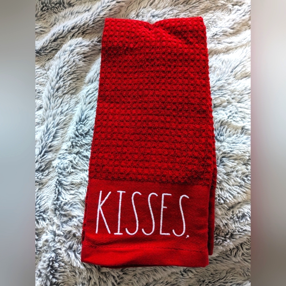 Rae Dunn Vanetines Day Kitchen Towel Set